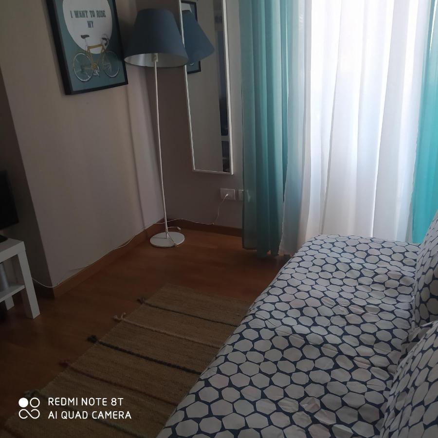 Room In Private Apartment Florence Luaran gambar